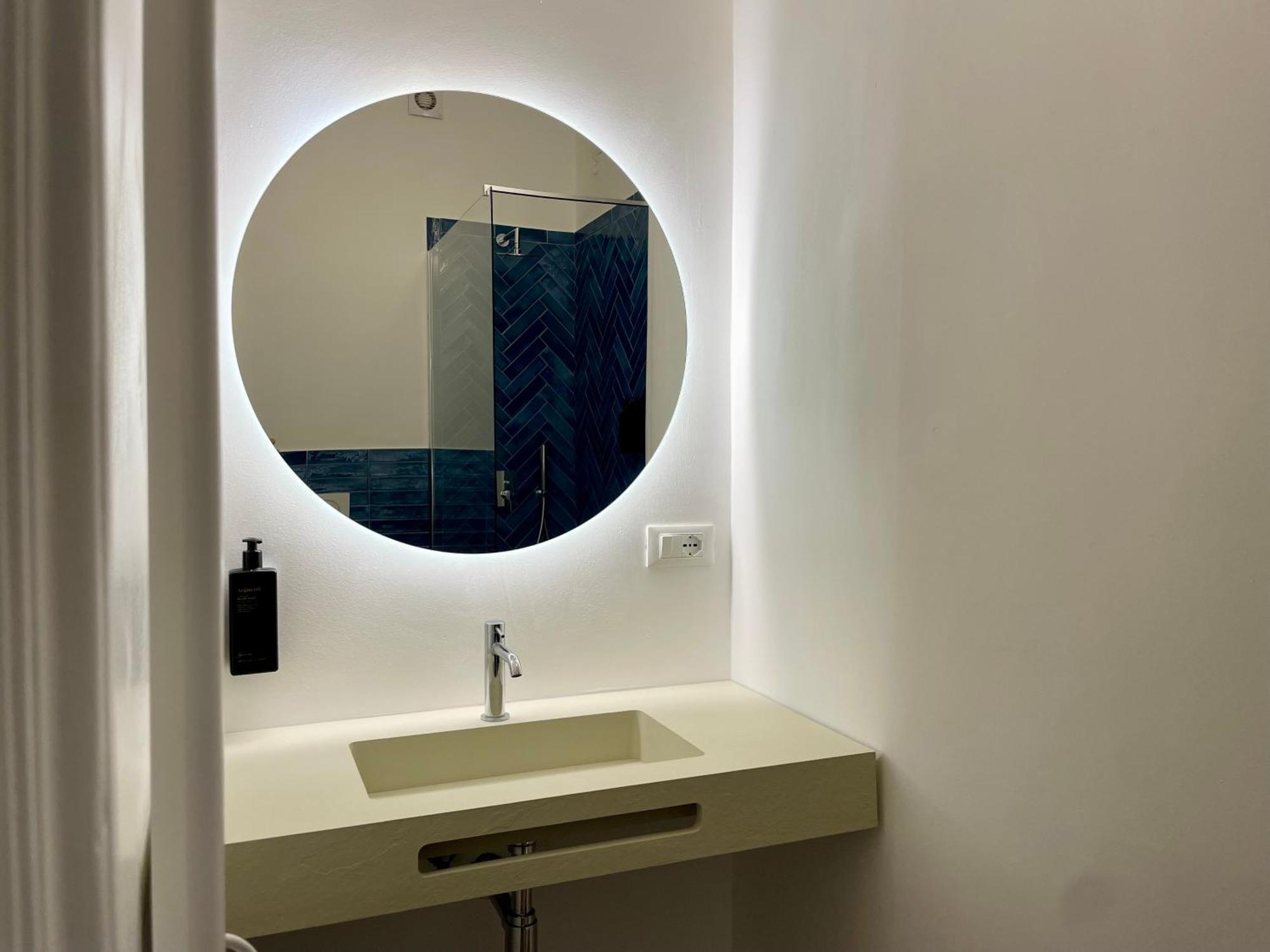 Relstay - Assarotti Suites Genoa Luaran gambar