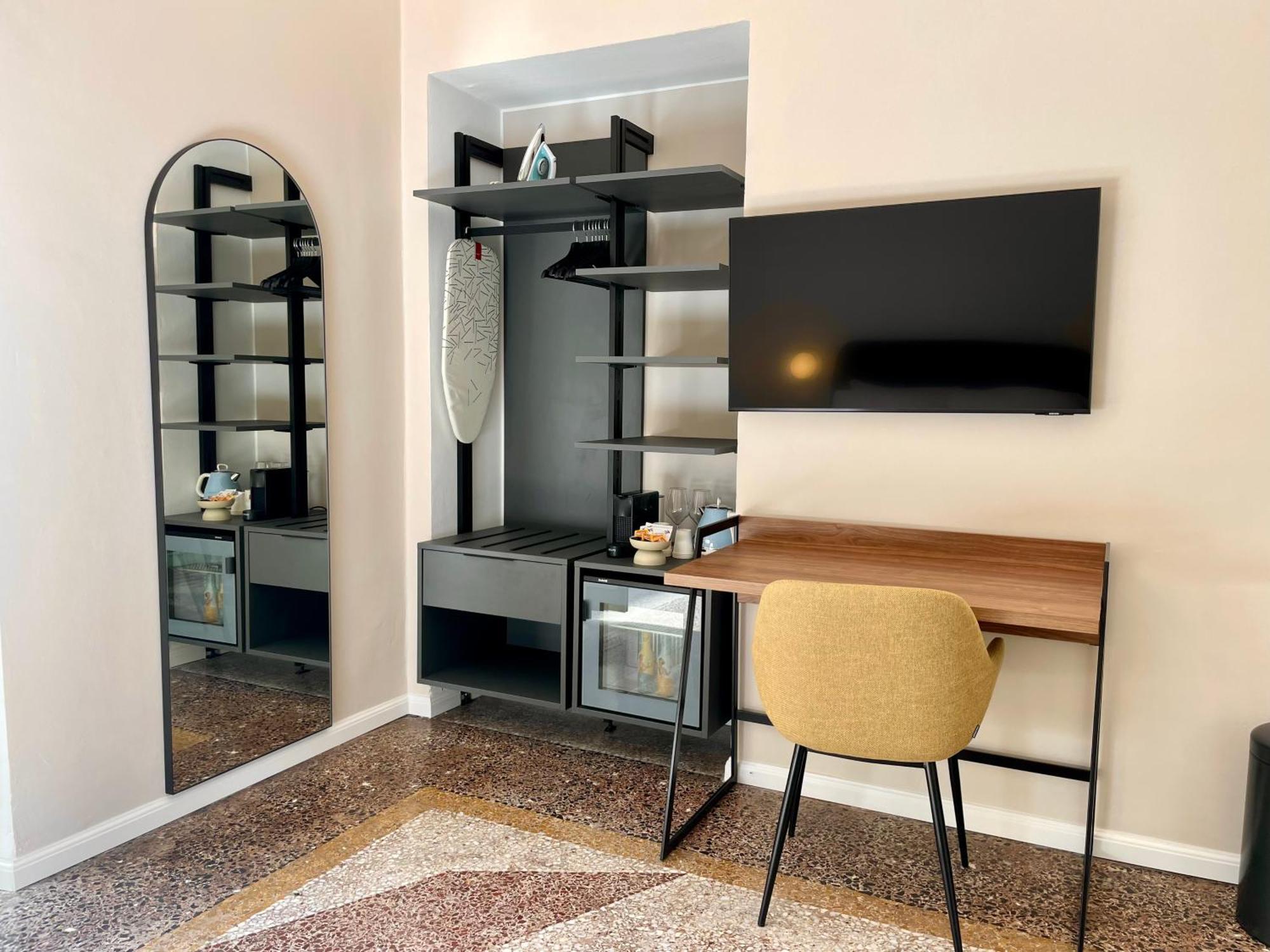 Relstay - Assarotti Suites Genoa Luaran gambar