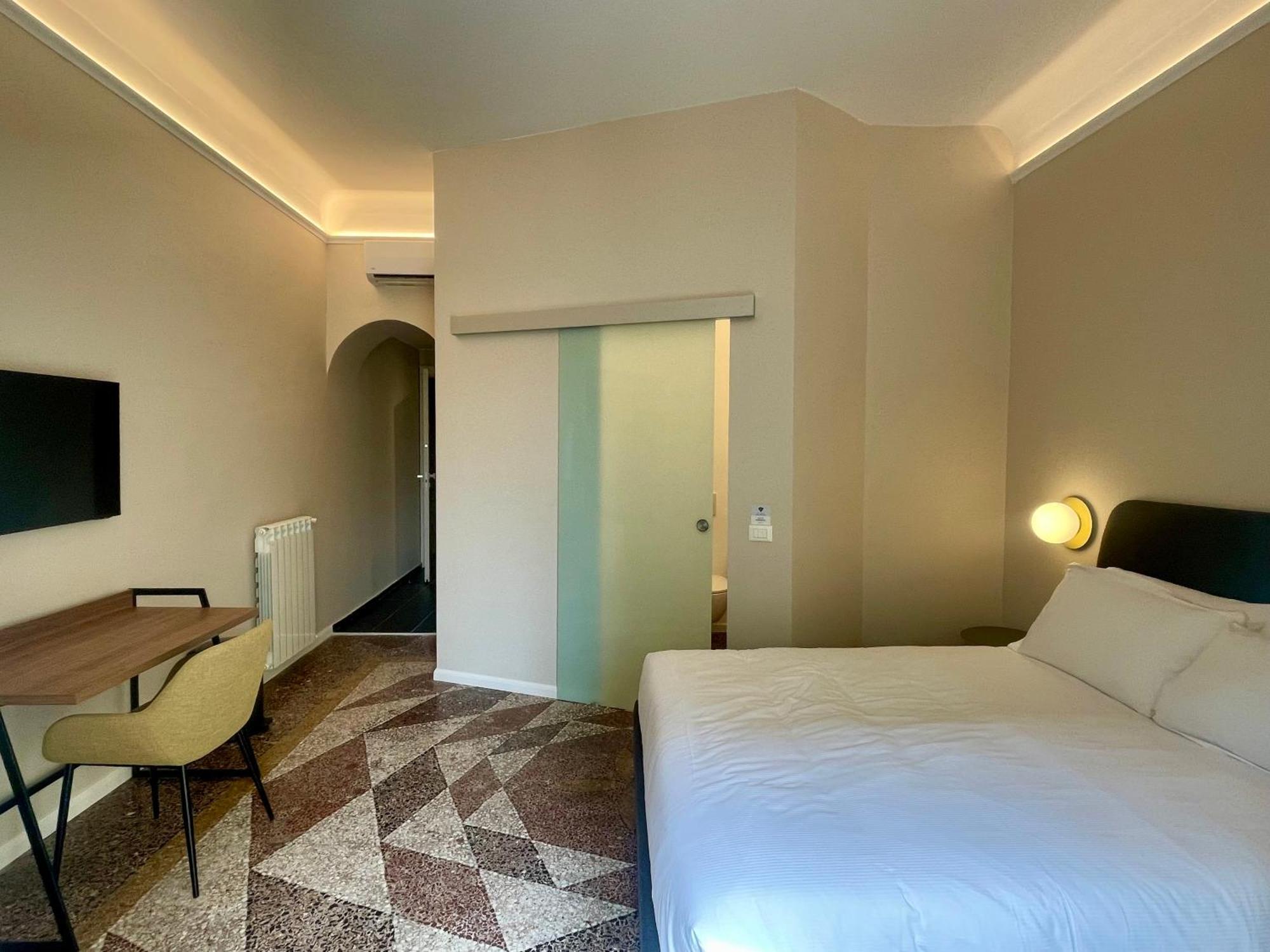 Relstay - Assarotti Suites Genoa Luaran gambar
