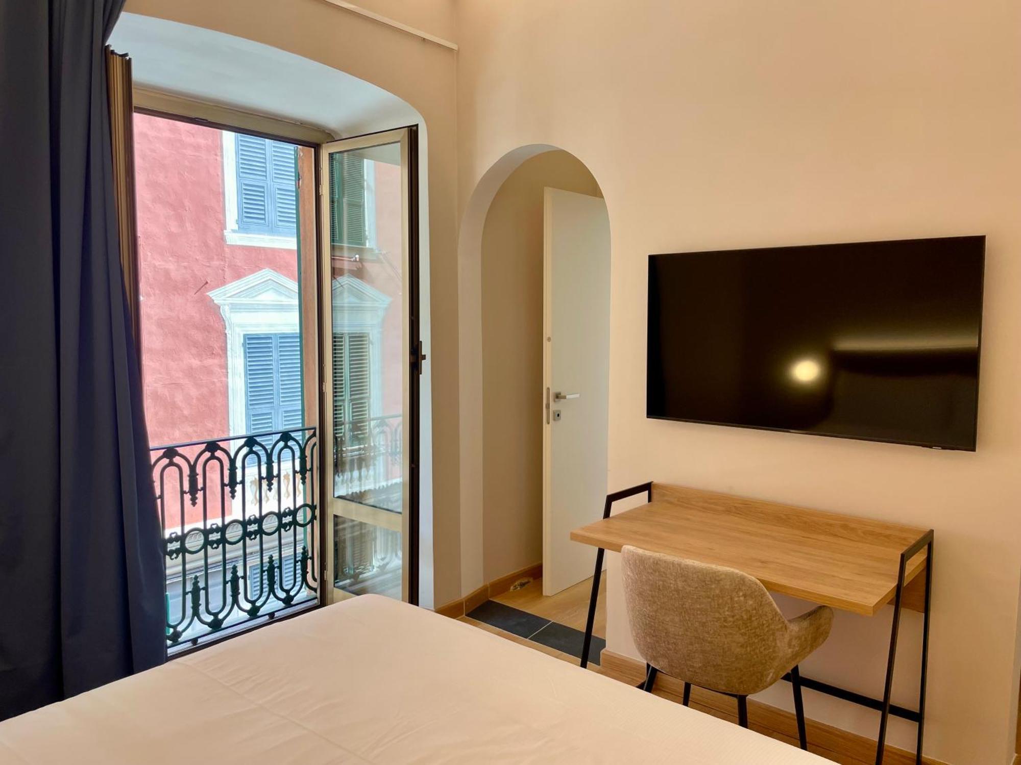 Relstay - Assarotti Suites Genoa Luaran gambar